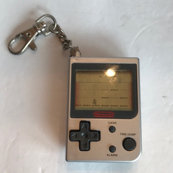 Nintendo Miniature Gameboy Keychain - Picture 1 of 5